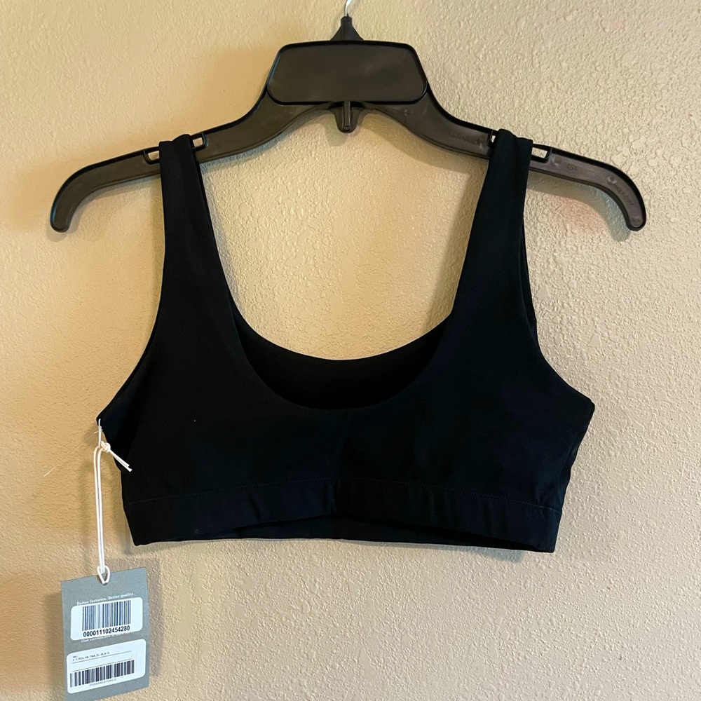 Everlane Basic Scoopneck Sports Bra